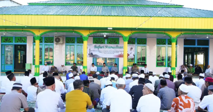 Pererat Silaturahmi dan Ukhuwah Islamiyah: Bupati Sukamara Gelar Safari Ramadhan di Kecamatan Jelai Pererat Silaturahmi dan Ukhuwah Islamiyah: Bupati Sukamara Gelar Safari Ramadhan di Kecamatan Jelai