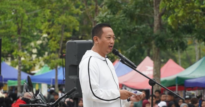 Bupati Sukamara Luncurkan Program “Lapor MasBup” dan “MasBup Menyapa” dalam Momentum Car Free Day Bupati Sukamara Luncurkan Program “Lapor MasBup” dan “MasBup Menyapa” dalam Momentum Car Free Day