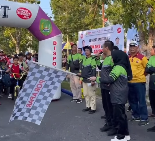 Bupati Sukamara Resmi Buka Fun Bike dan Adventure 2025, Ratusan Peserta dan Komunitas Sepeda Ramaikan Kegiatan