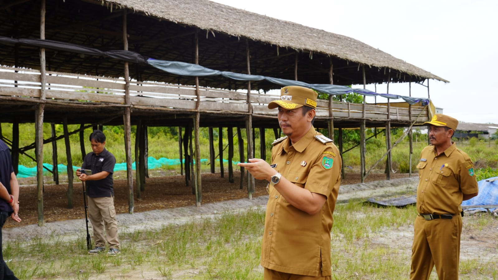 Pemkab Sukamara Tegas Tertibkan Kandang Ternak Tanpa Izin, Regulasi Khusus Segera Disusun Pemkab Sukamara Tegas Tertibkan Kandang Ternak Tanpa Izin, Regulasi Khusus Segera Disusun