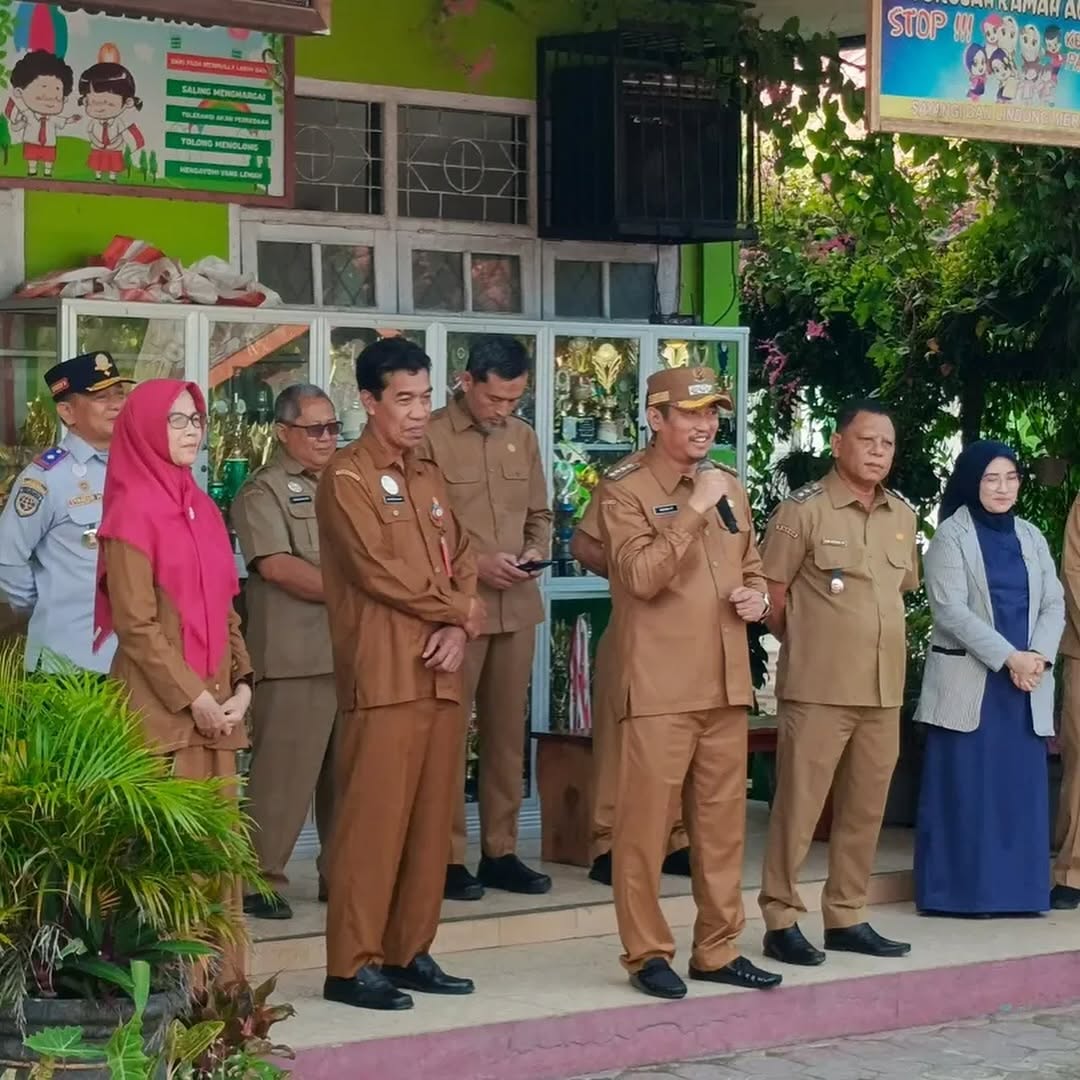 Bupati dan Wakil Bupati Sukamara Tinjau Proses Belajar di SDN Mendawai 3 Selama Ramadan Bupati dan Wakil Bupati Sukamara Tinjau Proses Belajar di SDN Mendawai 3 Selama Ramadan