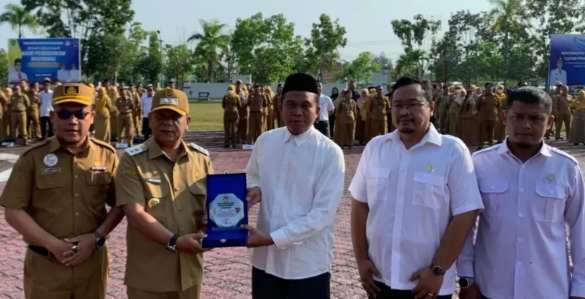 Pemkab Sukamara Terima Penghargaan dari KPUD atas Suksesnya Penyelenggaraan Pemilu 2024