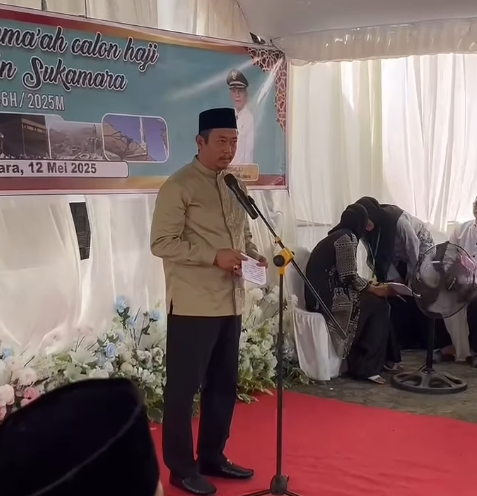 Bupati Sukamara Lepas Keberangkatan 29 Jamaah Calon Haji Tahun 1446 H/2025 M