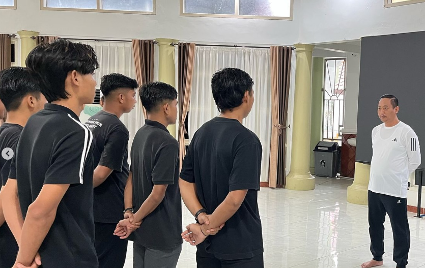 Bupati Sukamara Lepas Tim Perssukma Menuju Liga 4 Zona Kalteng: Harapkan Prestasi dan Junjung Sportivitas