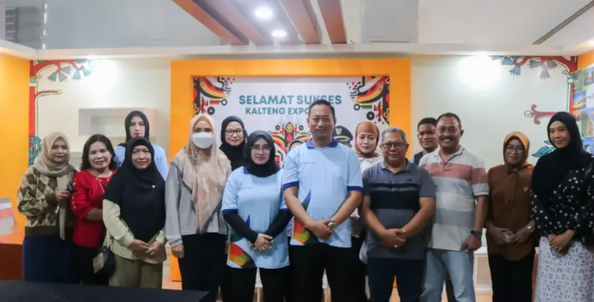 Bupati Sukamara Tinjau Stand Kab. Sukamara di Kalteng Expo 2025: Dorong Kemajuan UMKM dan Potensi Daerah Bupati Sukamara Tinjau Stand Kab. Sukamara di Kalteng Expo 2025: Dorong Kemajuan UMKM dan Potensi Daerah