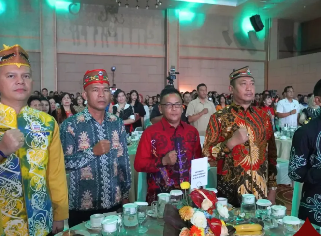 Bupati Sukamara Hadiri Grand Final Jagau dan Nyai Kalteng 2025, Dukung Pelestarian Budaya dan Peran Pemuda Bupati Sukamara Hadiri Grand Final Jagau dan Nyai Kalteng 2025, Dukung Pelestarian Budaya dan Peran Pemuda