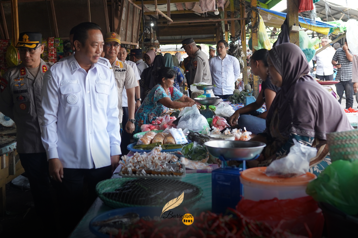 Sambut Idul Adha, Bupati Sukamara Sidak Pasar Saik: Harga Stabil, Stok Aman Sambut Idul Adha, Bupati Sukamara Sidak Pasar Saik: Harga Stabil, Stok Aman