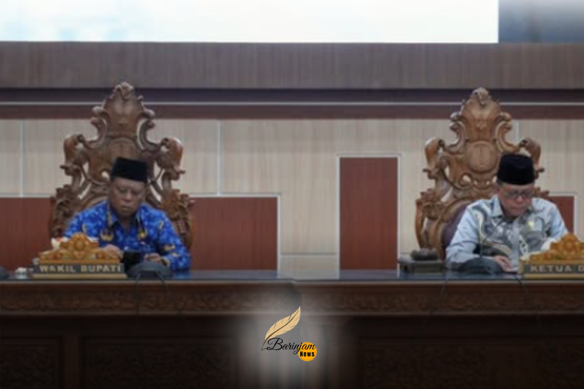 Wakil Bupati Sukamara Hadiri Paripurna DPRD, Dengarkan Pandangan Fraksi atas 8 Raperda Wakil Bupati Sukamara Hadiri Paripurna DPRD, Dengarkan Pandangan Fraksi atas 8 Raperda