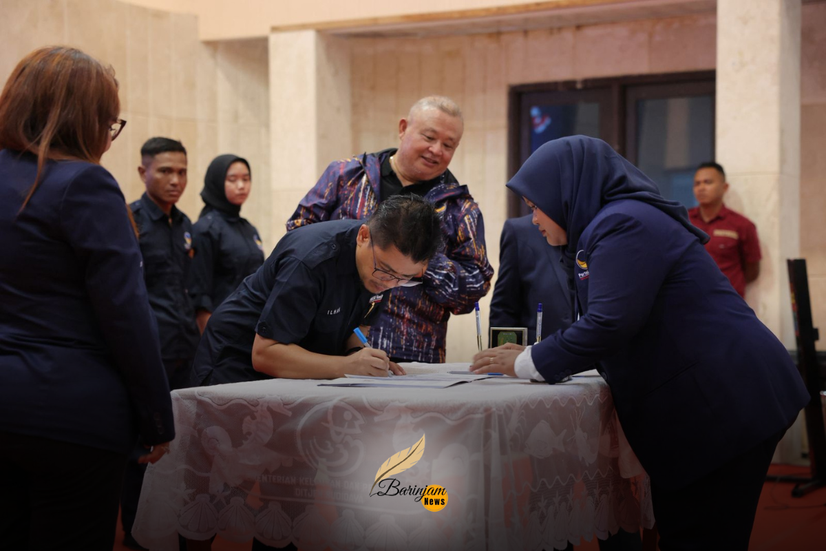 Sekjen DPP NasDem Lantik Pengurus DPD NasDem Sukamara, Tegaskan Komitmen Restorasi Daerah