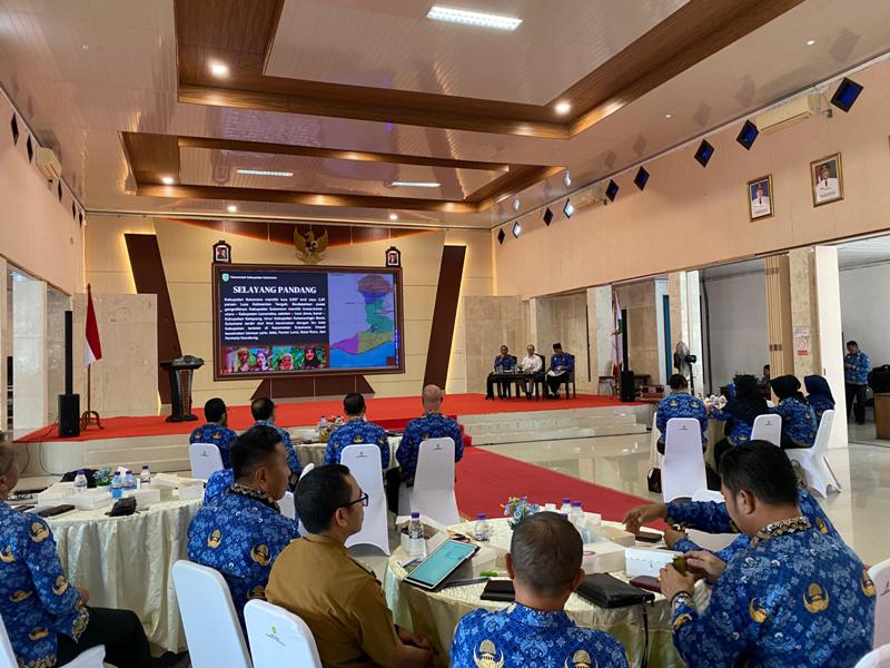 Staf Khusus Menteri Desa PDTT Kunjungi Sukamara – Berita Sampit